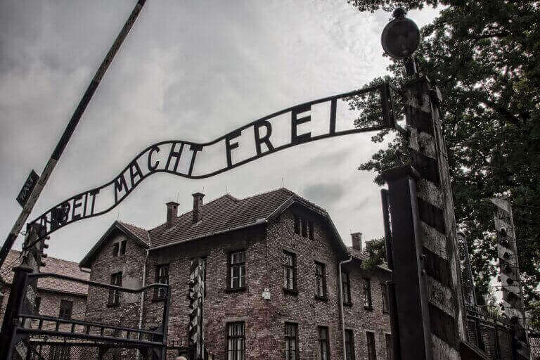 auschwitz i 3671389 1280