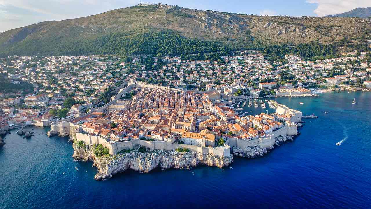 dubrovnik city 2236067 1280