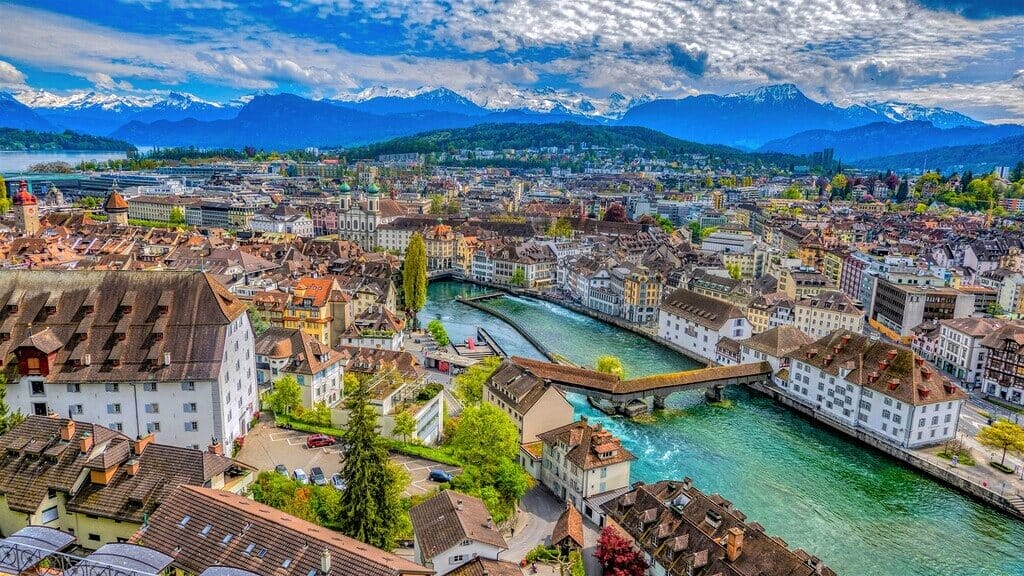 Lucerne Travel Guide: Discover Switzerland’s Scenic Gem