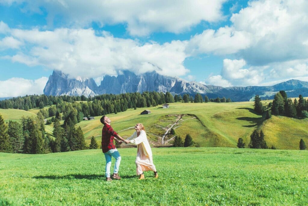 happy couple on vacation on the italian dolomites 2022 02 08 03 38 17 utc