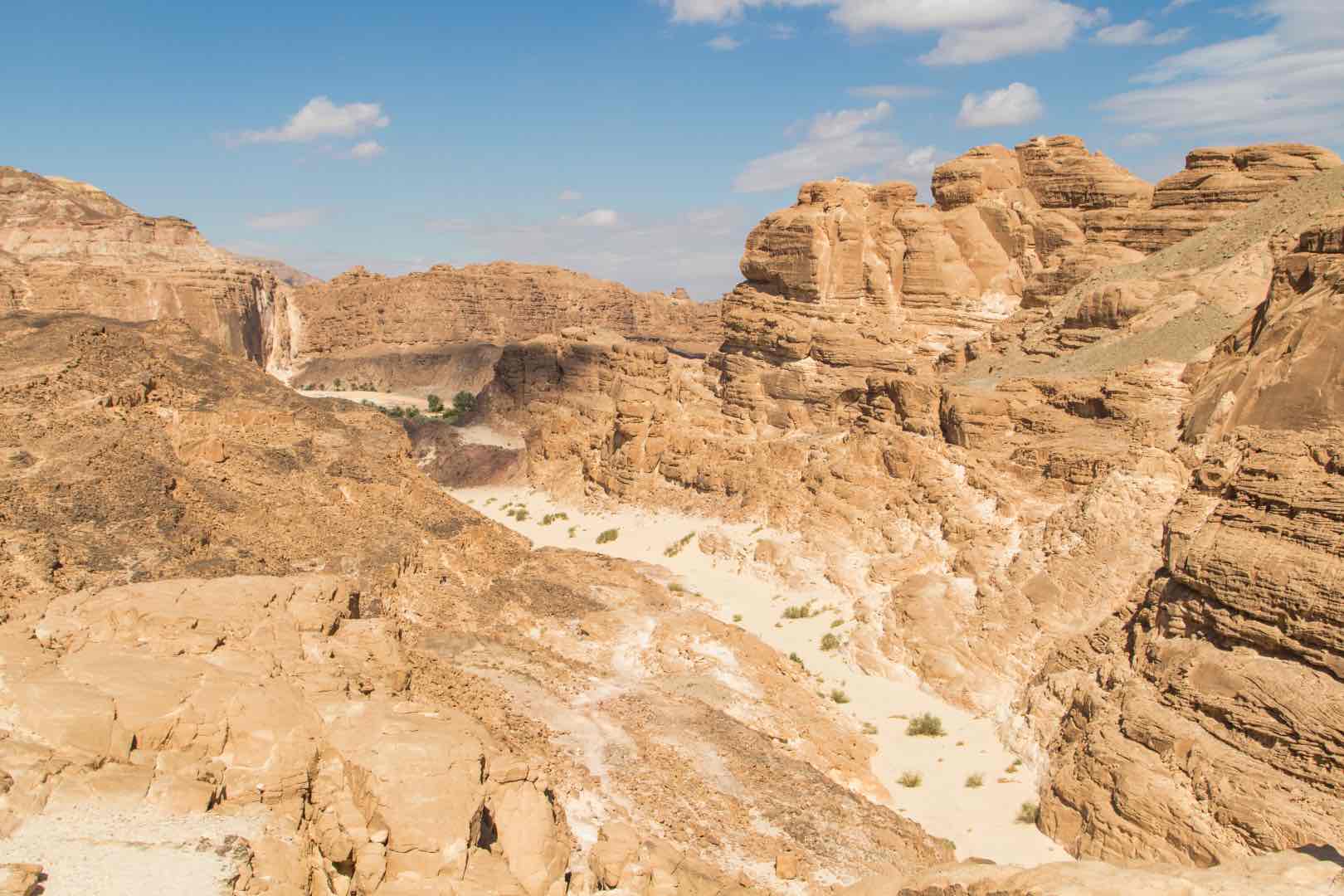 white canyon with yellow rocks egypt desert the 2022 01 18 03 48 27 utc