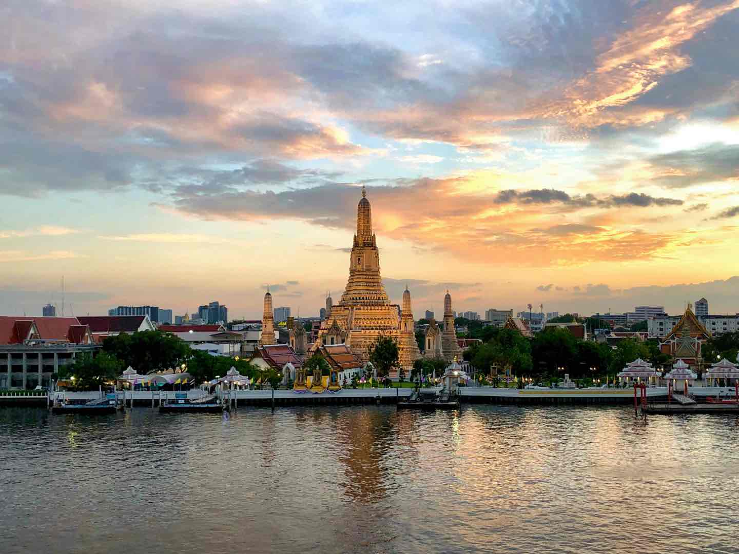 Wat Arun Ratchawararam Ratchawaramahawihan