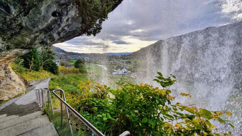 Behind the Steinsdalsfossen waterfall curtain!