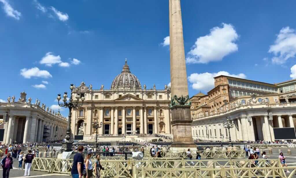 How to visit st peter's basilica