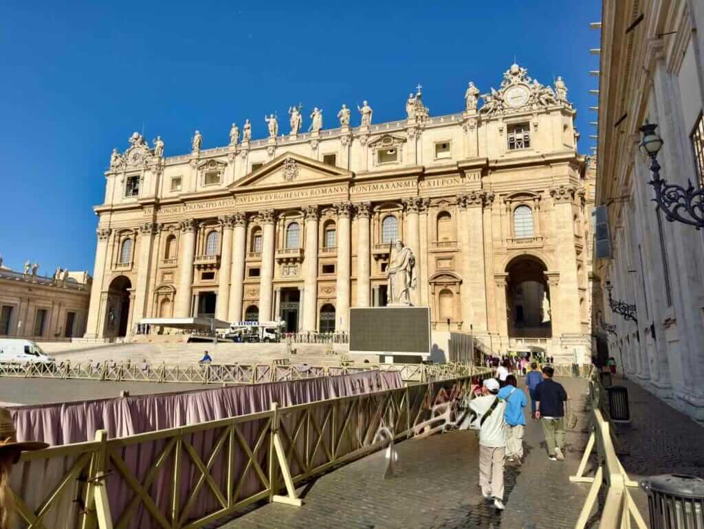 Zero queuing at 9am and with a dome ticket!