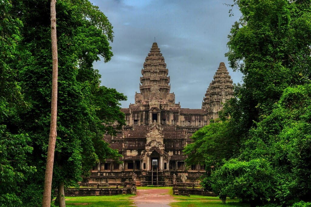 Your Ultimate Guide: Unforgettable Cambodia Travel Tips for a First-Time Adventure